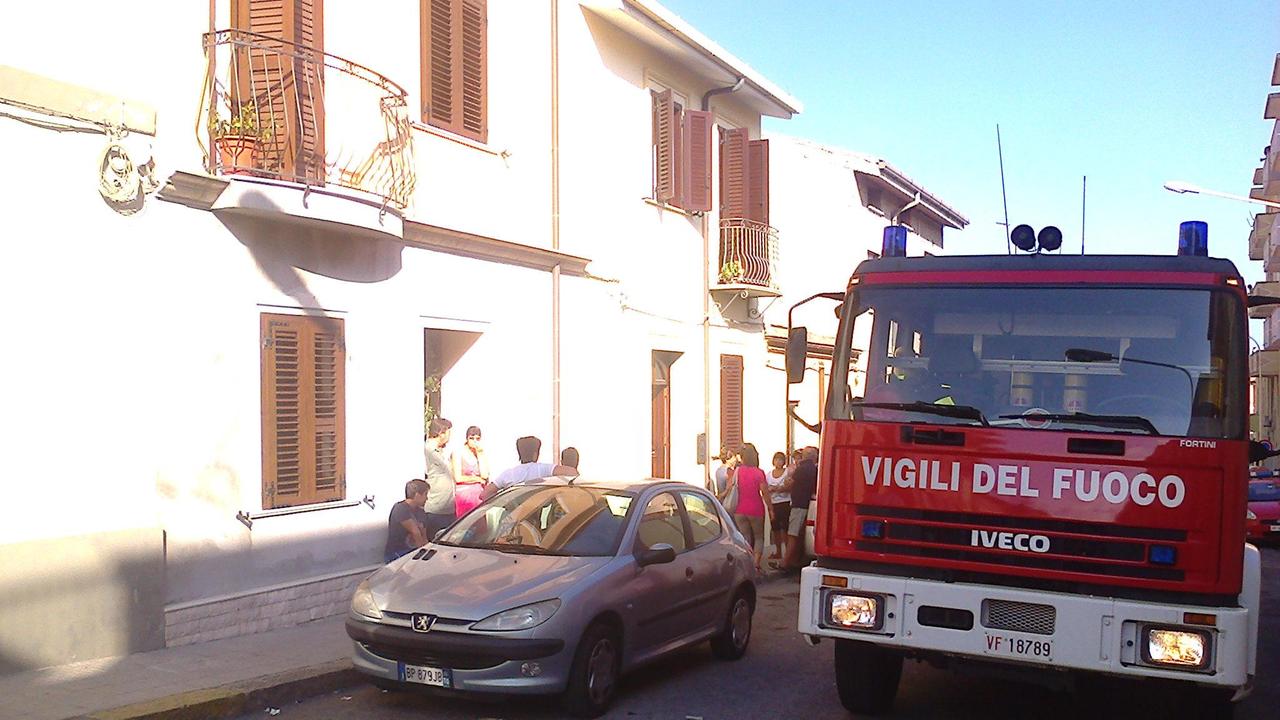 Esplosione a Porto Torres, marito e moglie ustionati alle gambe