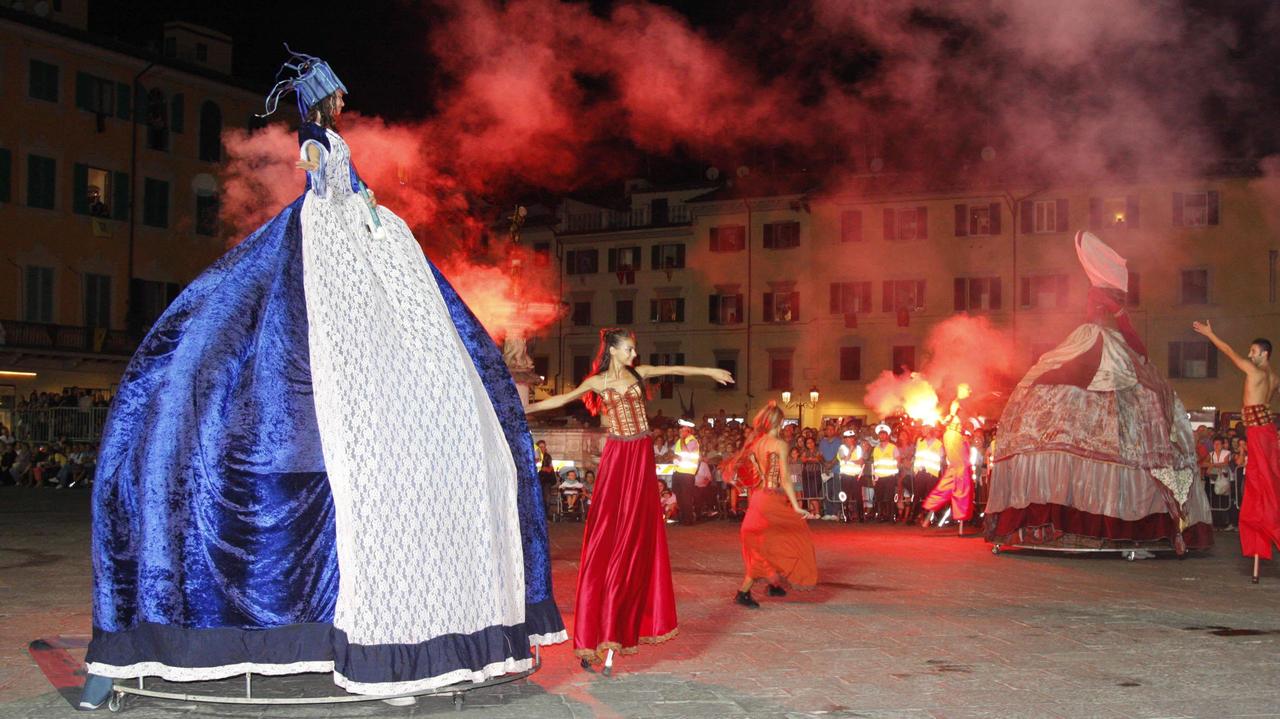 Festa dell’8 settembre: Corteggio Storico anticipato alle 20, poi l’Ostensione