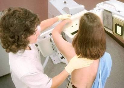 Per una mammografia appuntamento nel 2016 