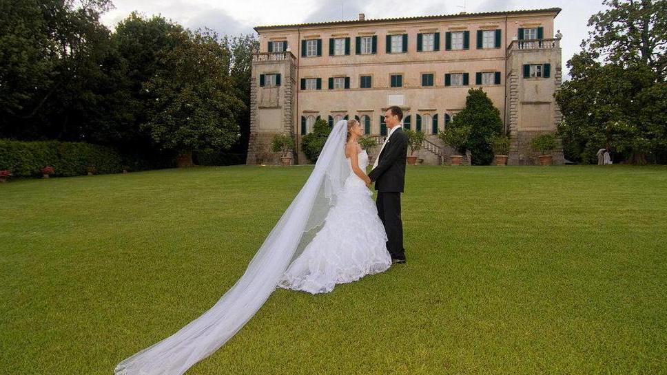 Abbassato il costo dei matrimoni nelle ville storiche