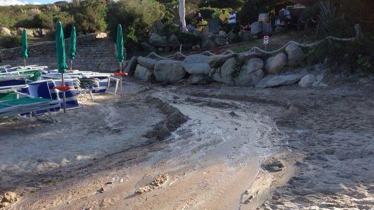 Un fiume d’acqua invade la Laurina
