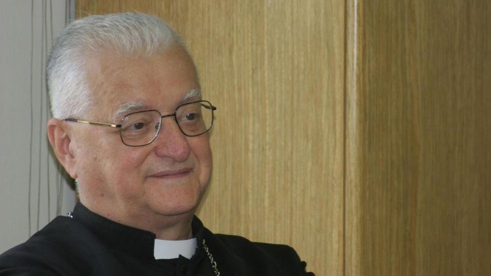 Confronto sul genderismo tra il giornalista Adinolfi e il vescovo Simoni