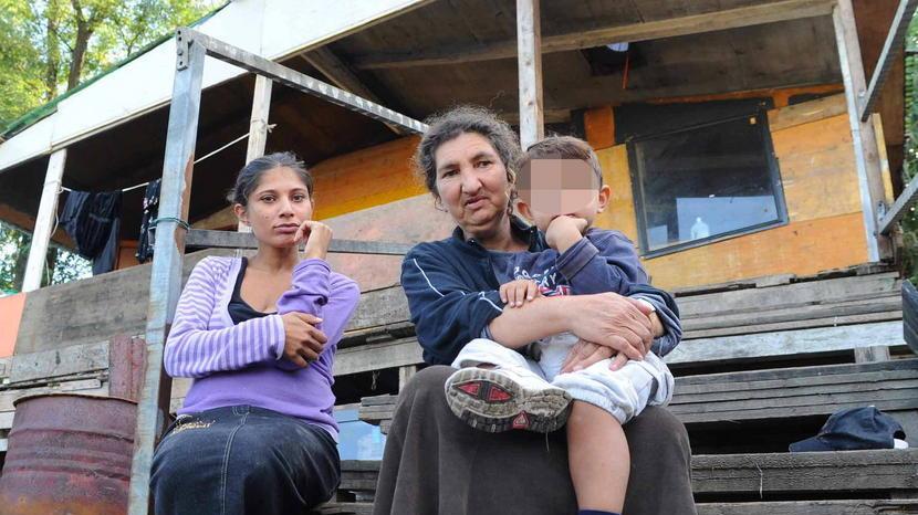 Lavori all’argine dell’Ombrone, si sposta il campo rom