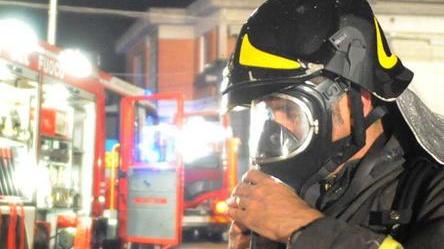 Incendio in un’abitazione per un corto circuito al pc