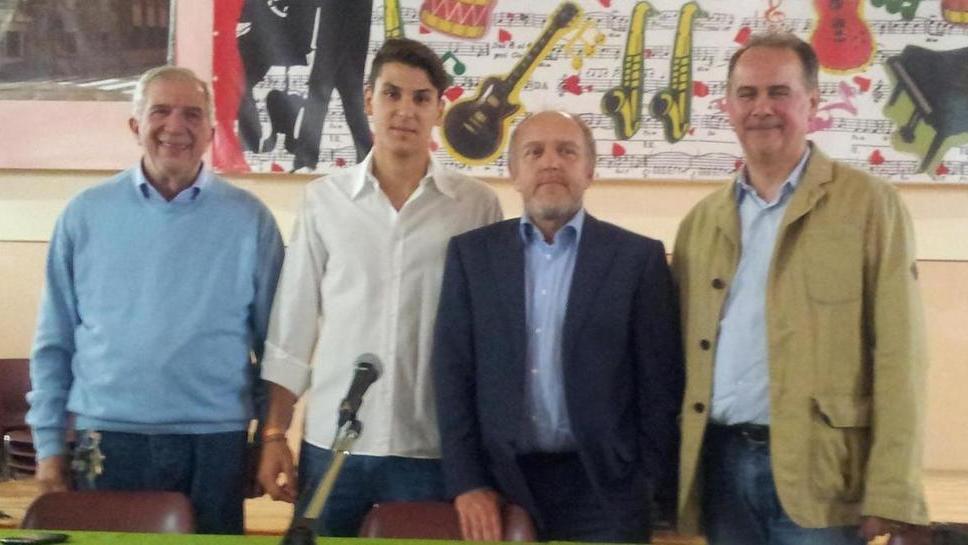 Tagliani alla festa del Psi «Ma i colleghi hanno capito»