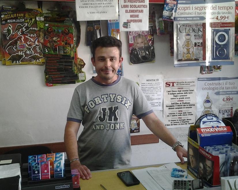 Prato, la rabbia degli abitanti di via Firenze: «Nessuno ci ha informati sulla disinfestazione» 