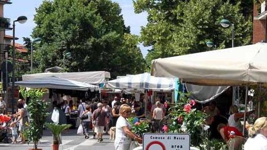 Il mercato torna in centro, ma gli ambulanti dicono no