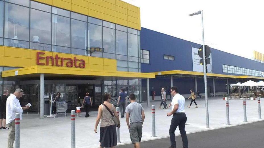 Ikea, primi sorrisi pisani già un milione di visitatori