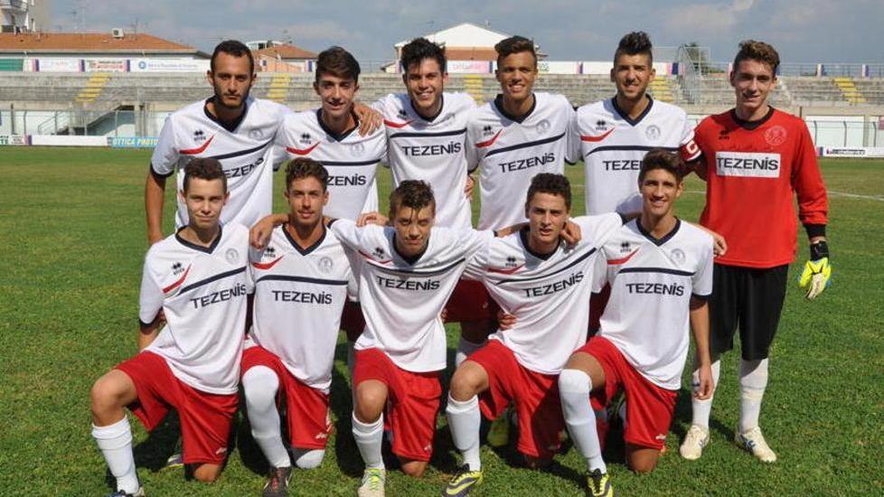 Cecina spreca troppo e butta via la vittoria