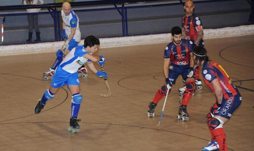 Il Veliero sponsor del Follonica Hockey