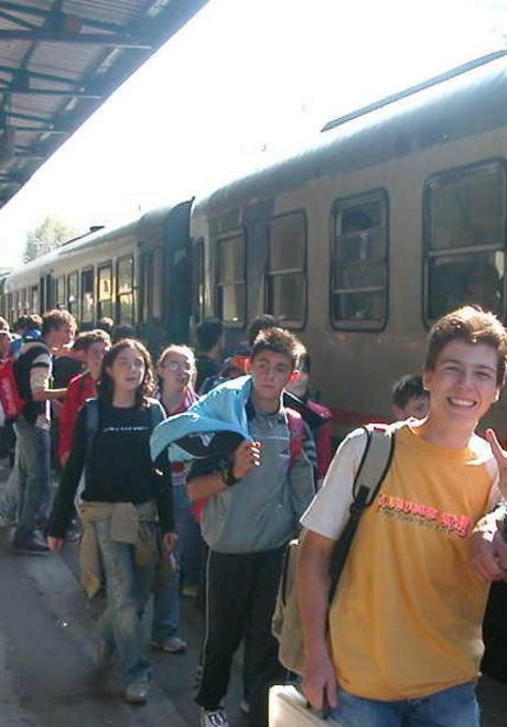 Il treno ko alla stazione, disagi per cento pendolari 
