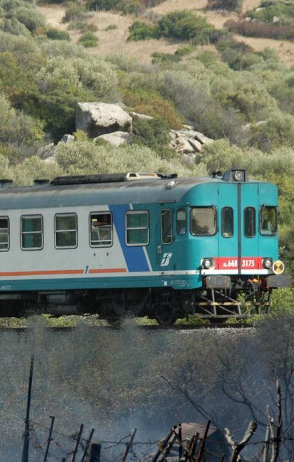 Bus al posto dei treni sino a lunedì 