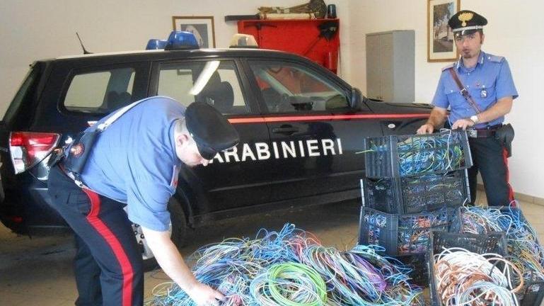 Imprenditori edili sorpresi mentre rubano in cantiere