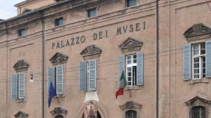 Ecco i tesori conservati nei suoi scaffali