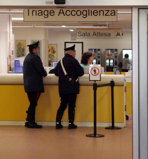 Morto in auto, l’indagata tenta il suicidio 