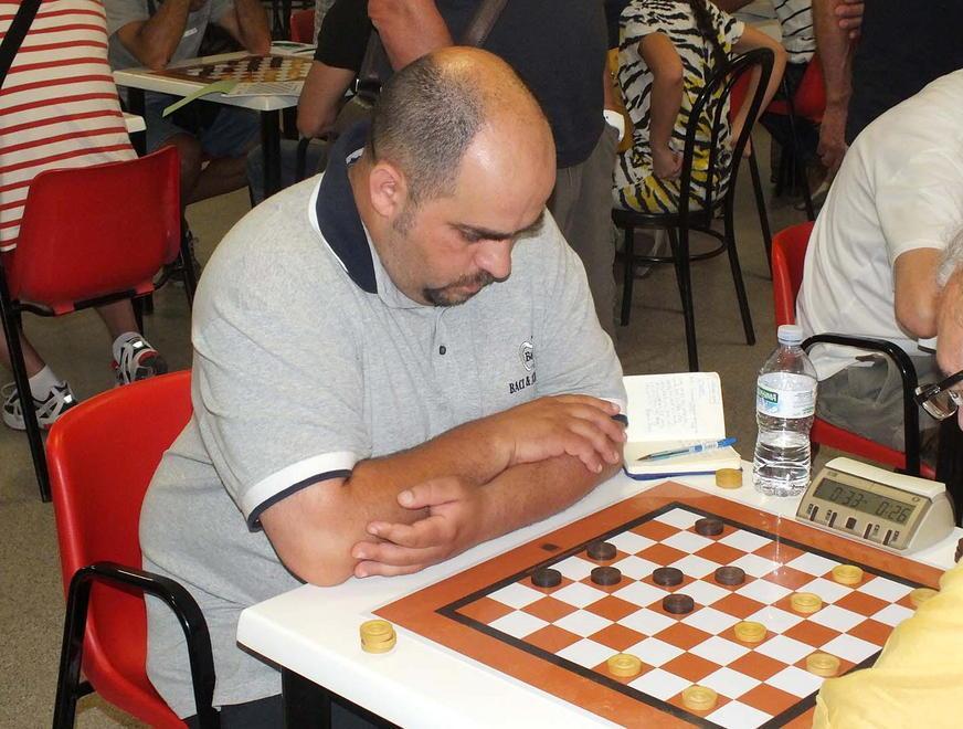 Nogarin e Kutufà sfidano Borghetti a dama 