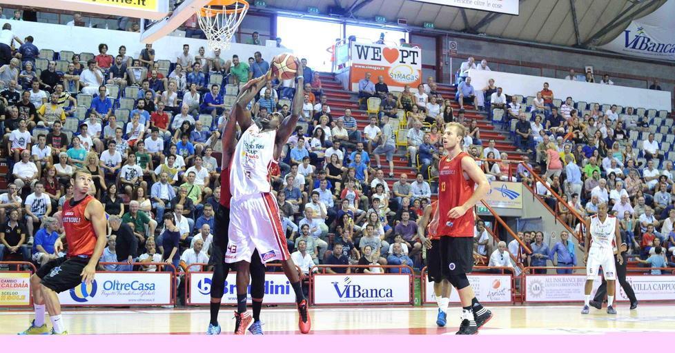 Basket, la rivista Slam Dunk in collaborazione col Tirreno 