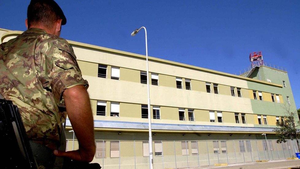 Altri settanta migranti in Sardegna, arrivano dalla Sicilia