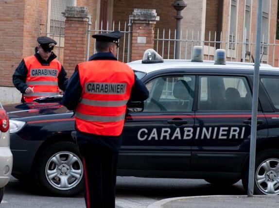 Sorpreso a rubare ferro Aveva una scacciacani