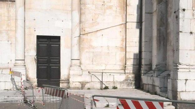 Carmine, ipotesi subentro nei lavori