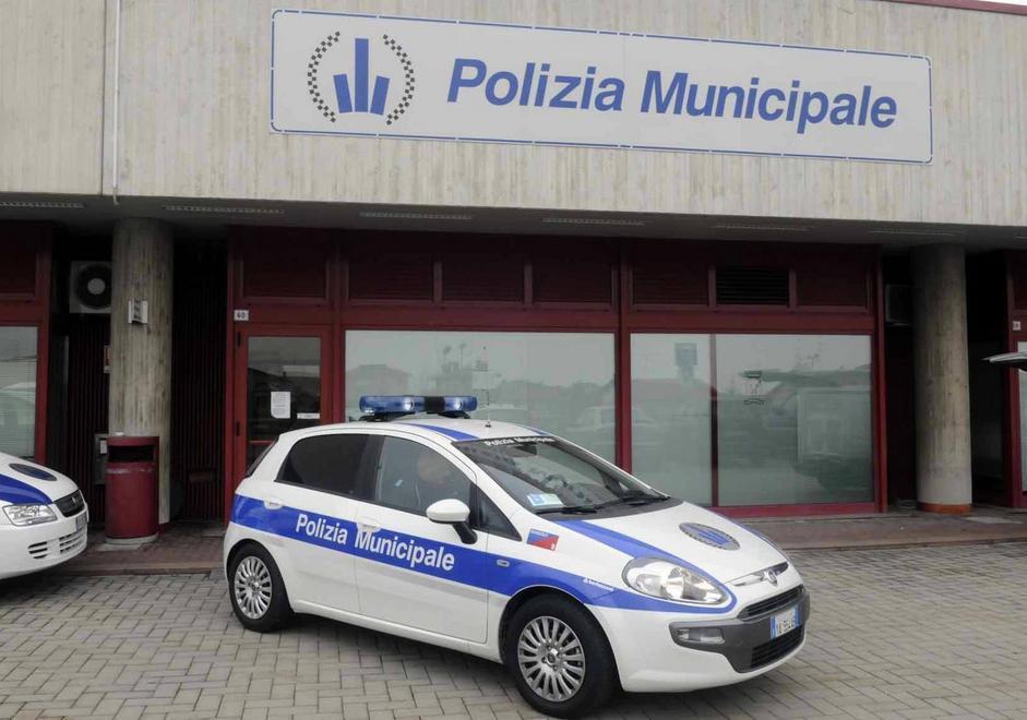 L’ex assessore Corrado: «Tre multe in meno di due mesi»