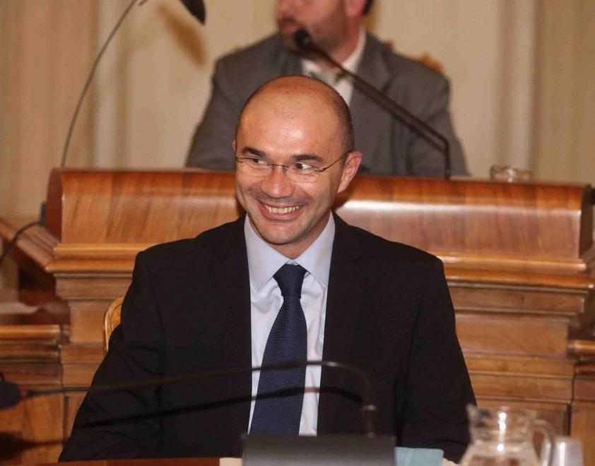 Reggio registrerà i matrimoni gay 