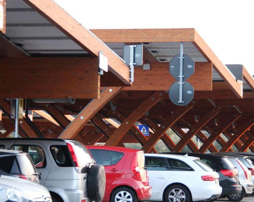Il Comune: “Il costo del parcheggio dell’ospedale va dimezzato” 