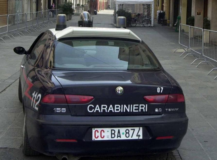 Rubano in un condominio, prese 