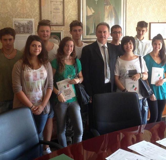 Per i neo diciottenni un “selfie” con il sindaco