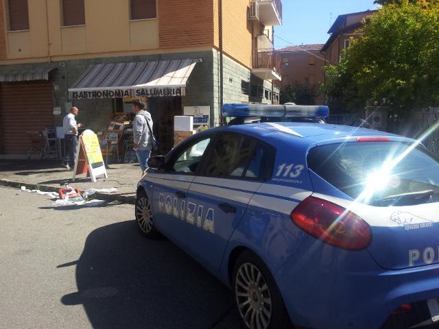 Drammatica rapina, negoziante preso a manganellate