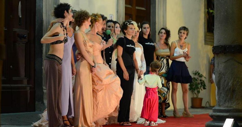 La Biblioteca Forteguerriana ospita una sfilata di moda