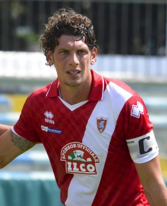 Chance per Varricchio nella difesa a tre Gambino in crescita 