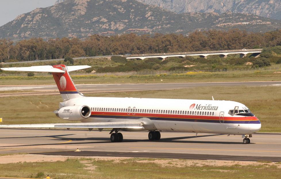 Meridiana, l’allarme tagli sui “social” 