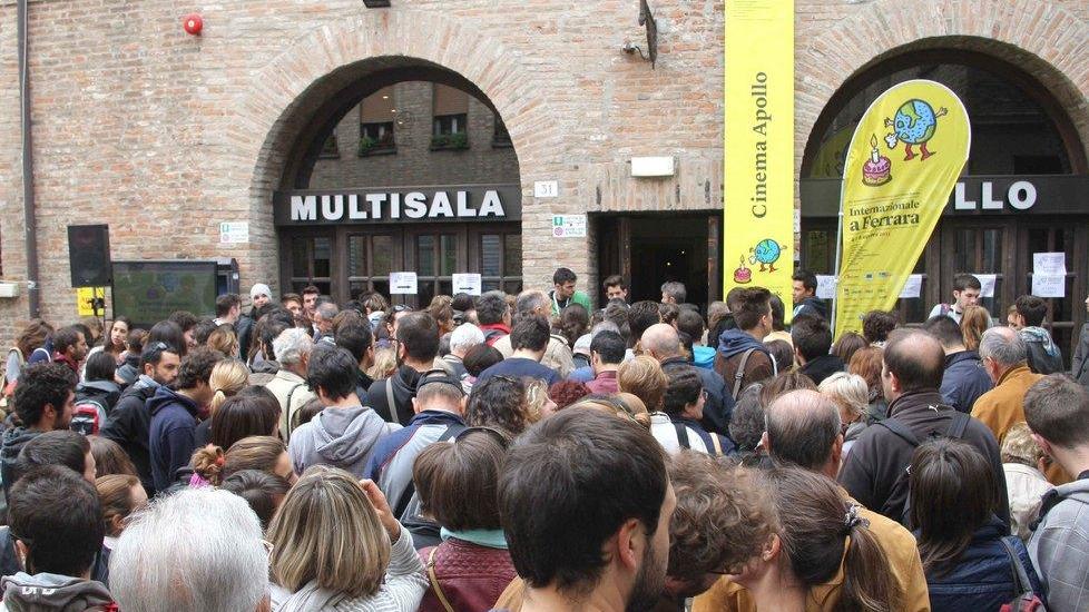 Giornali, giornalismi e tanti giornalisti