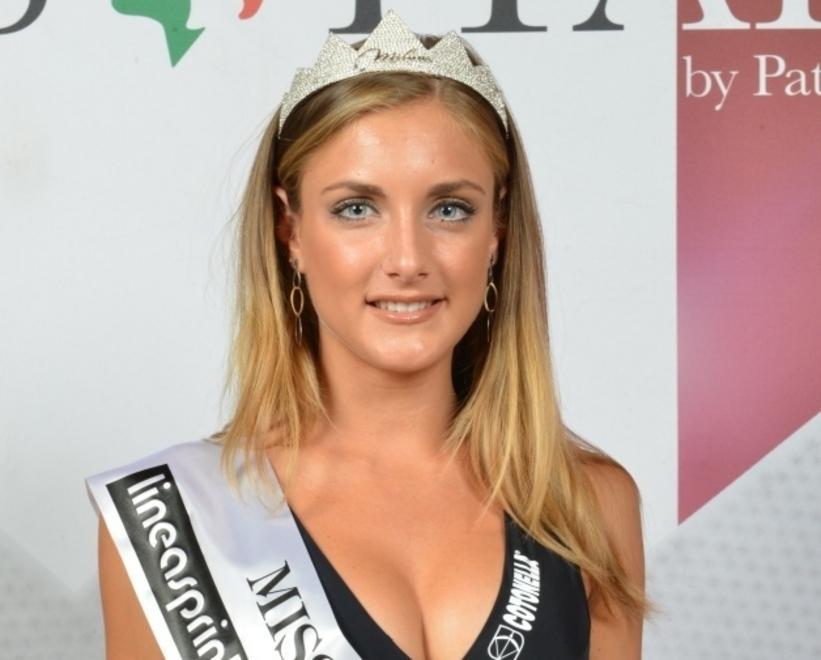 Tutta Carrara fa il tifo per la bella Veronica 