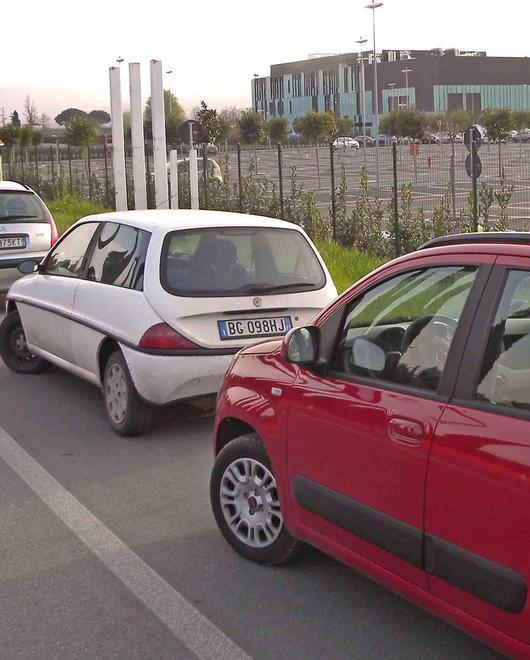 «Tariffe più basse per i parcheggi» 