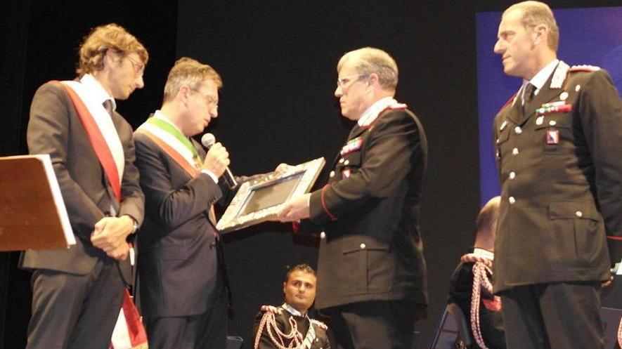 Cittadinanza onoraria all’Arma