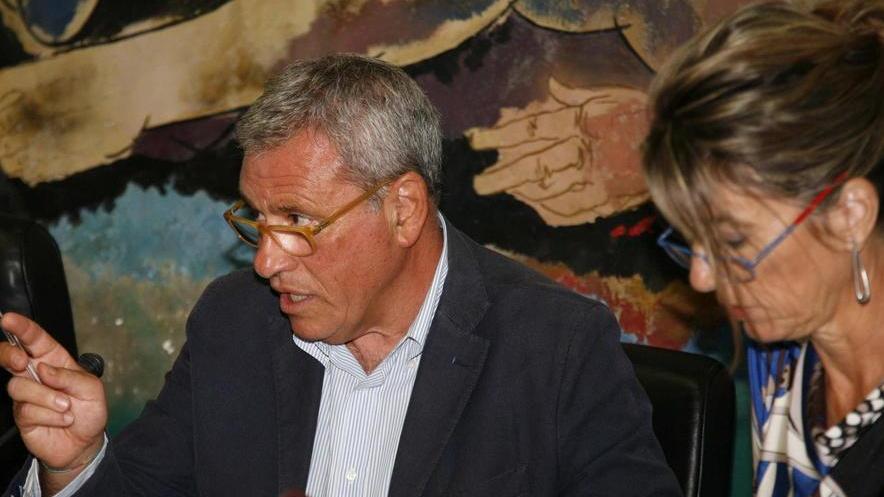 L’opposizione attacca: via il segretario comunale