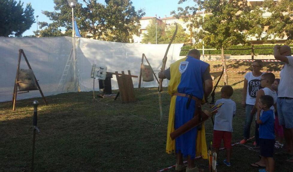 Prove di tiro con l’arco per i bambini