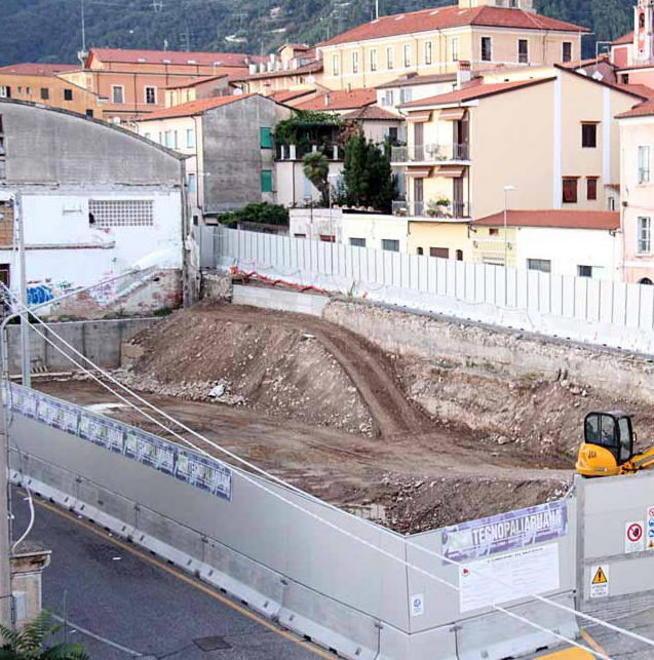 Mercato coperto, l’ appalto si sdoppia 