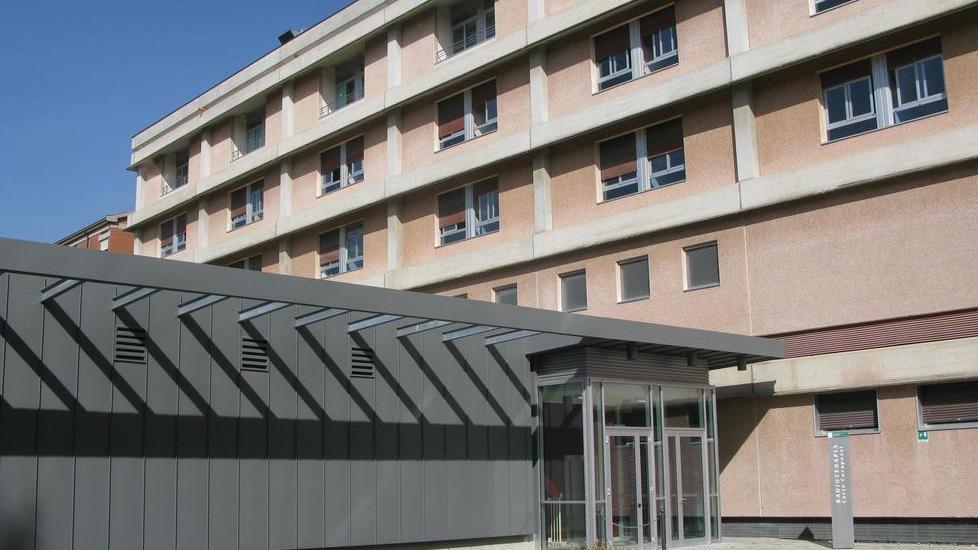 Radioterapia ferma: l’Ausl chiede scusa a malati e famiglie