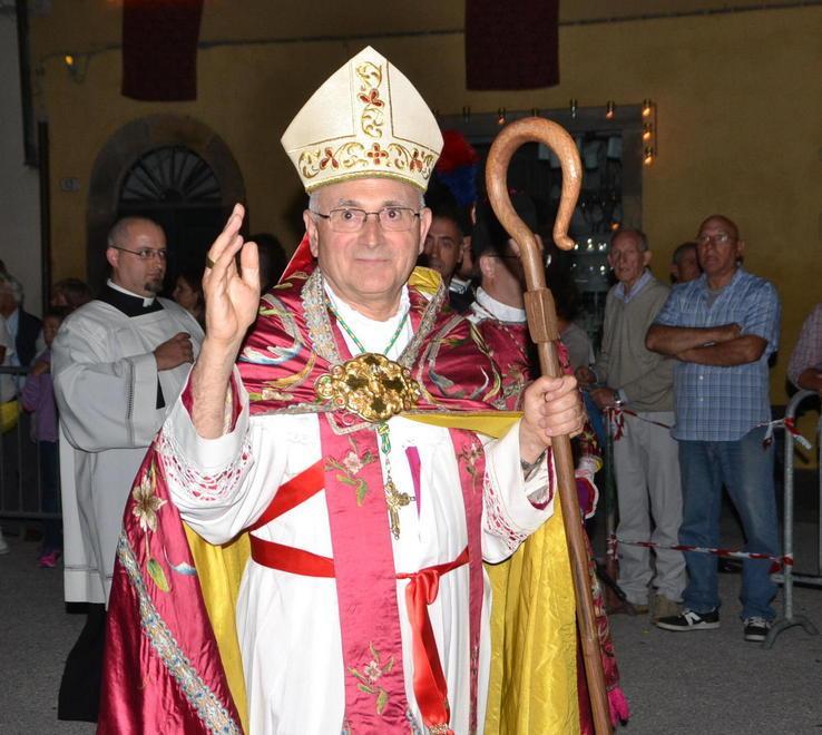 L’omelia di monsignor Castellani «La chiesa di Lucca si apra»