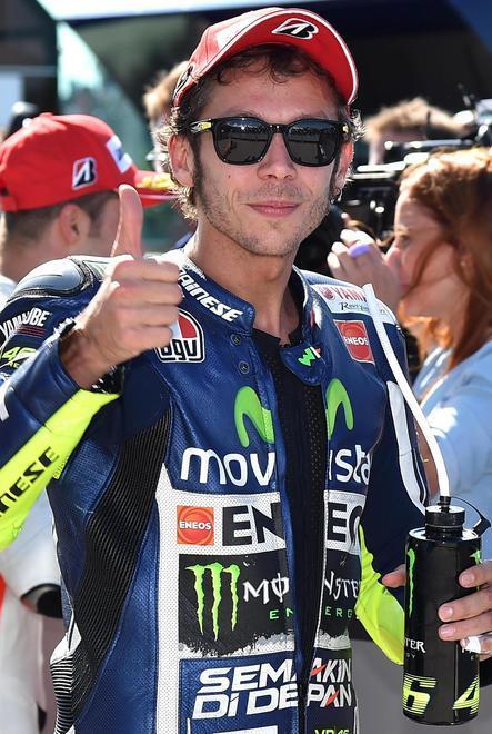 Lorenzo il più veloce, Iannone e Rossi i primi inseguitori