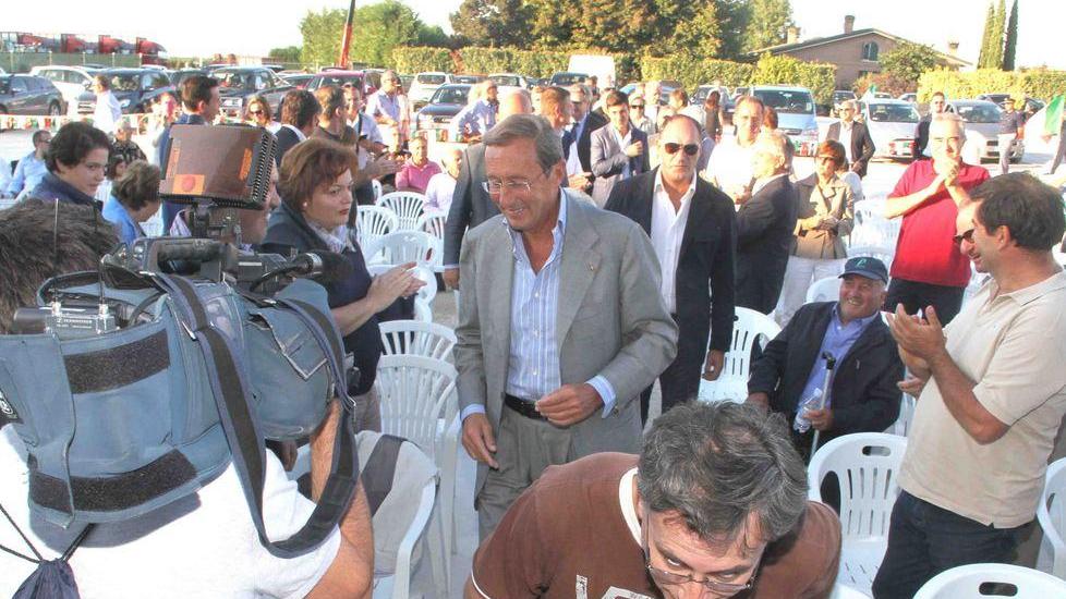 Fini: «Faccio il giro d’Italia e fra un anno ne parliamo»