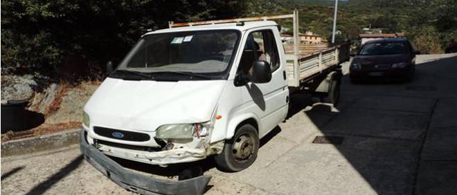 Muratore di Olzai schiacciato dal suo camioncino 