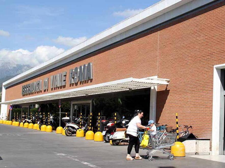 Maxi Esselunga, i negozianti dicono no 