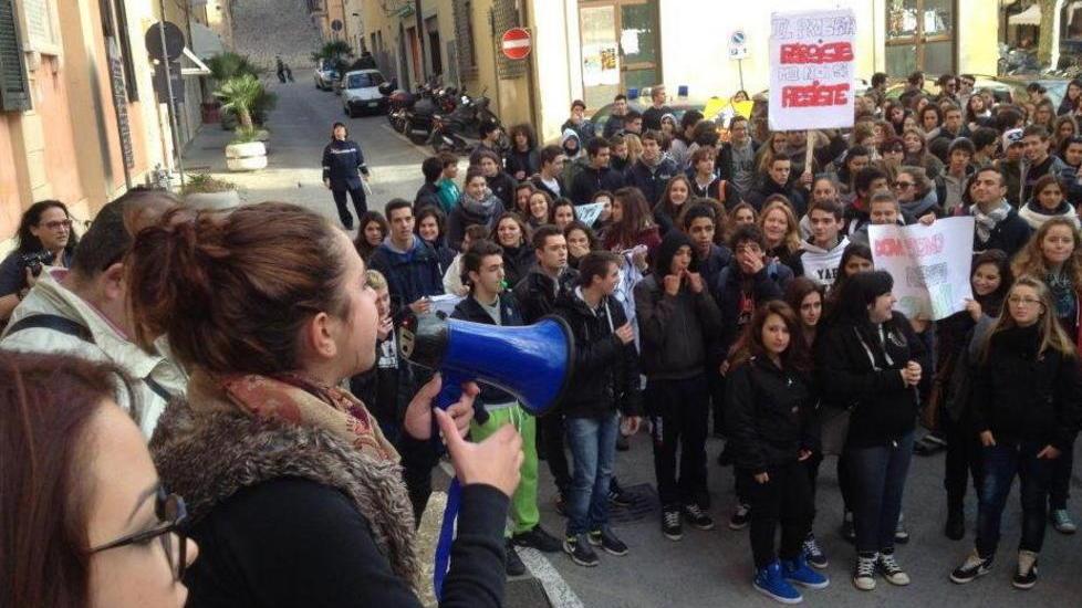 Esplode la protesta di tutti i Comuni sul caso del Brignetti