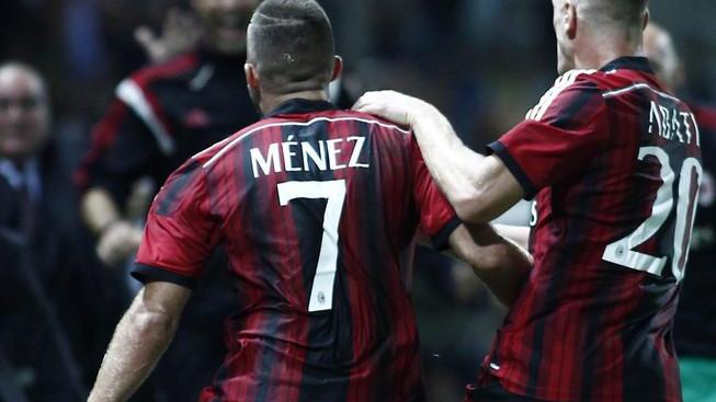 Milan spettacolo, la vetta è agganciata