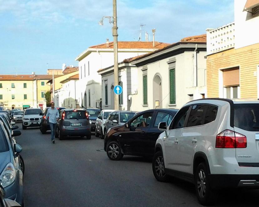 Ardenza: ancora traffico caos tra piazza Sforzini e dintorni 
