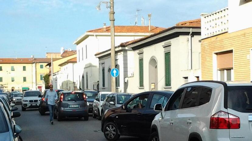 Ardenza: ancora traffico caos tra piazza Sforzini e dintorni